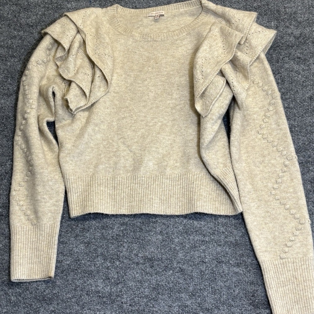 Skies Are‎ Blue Ruffled Shoulder Sweater Women's Medium